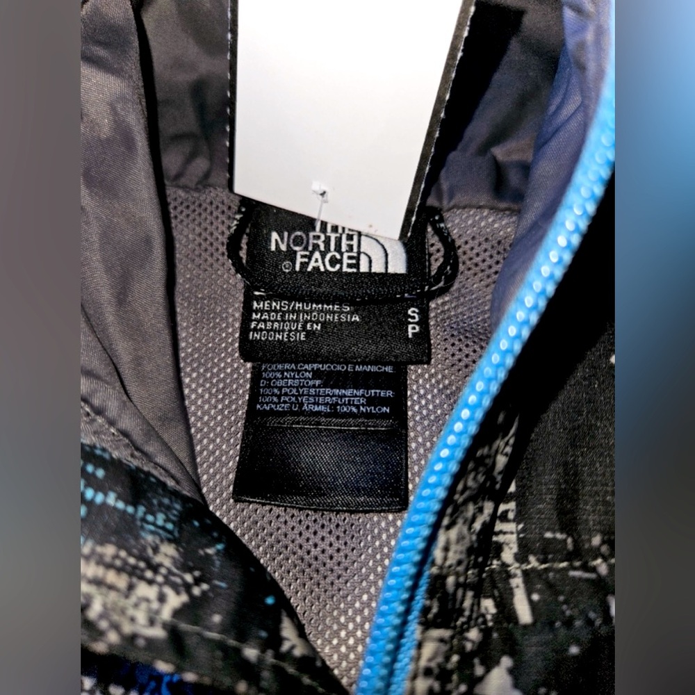 The North Face Jacket - Picture 3 of 5
